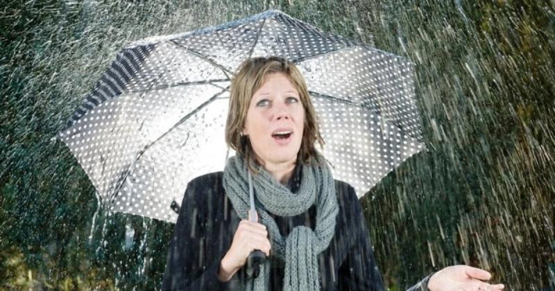 Riasztást adtak ki: hatalmas eső zúdul három vármegyére, és viharos széllökésekre is fel kell készülni!