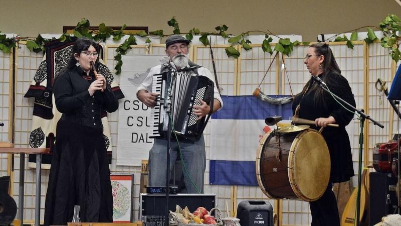 Kis falucska, hatalmas meglepetés: nemzetközi vendégek lepték el a fesztivált!
