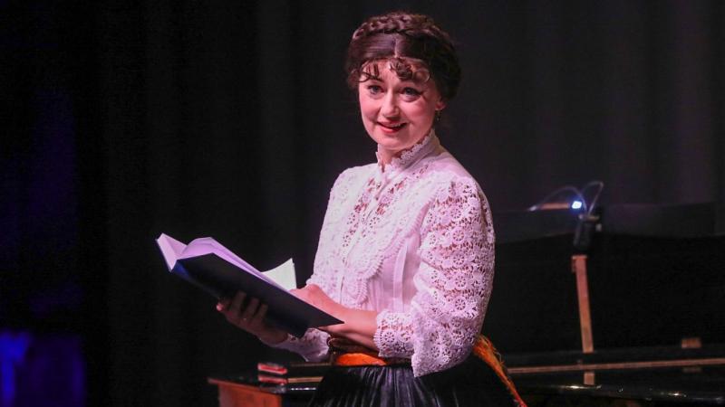 Jókai Mór és kortársainak szelleme elevenedett meg - Zenei időutazás az MMIK falai között