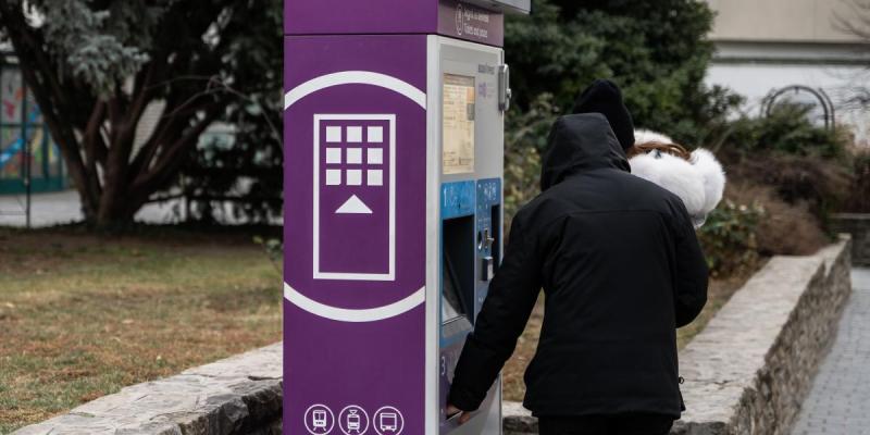 Keddtől újabb változások lépnek életbe a BKK szolgáltatásaiban, mivel több jegy- és bérlettípus megszűnik. Ezen kívül a Mol Bubi árain is emelkedés várható.