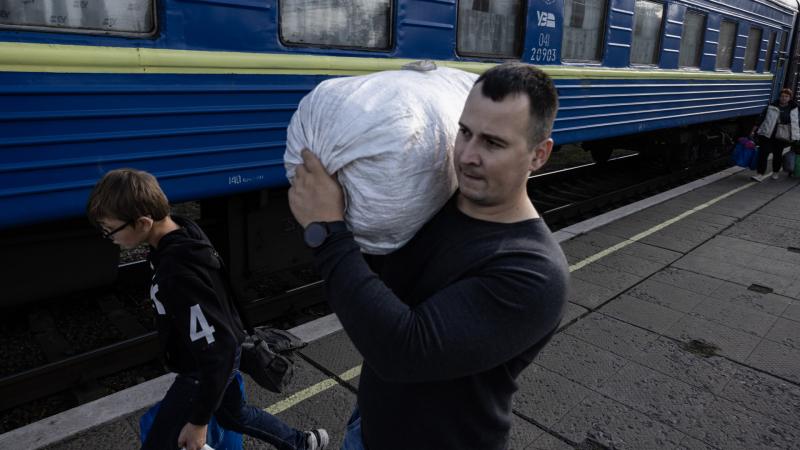 Számtalan ukrán állampolgár kezdheti meg útját Európa irányába, amint véget ér a konfliktus.