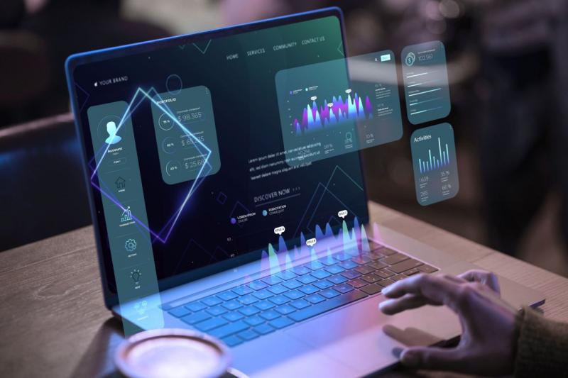 Románia a mesterséges intelligencia és az e-kereskedelem világában egyelőre lemaradásban van az EU többi tagállamához képest. Az online kereskedelem és a digitális innováció területén számos kihívással néz szembe, amelyek gátolják a fejlődést és a verseny