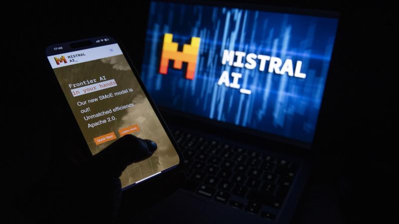Egy új, a ChatGPT-t is felülmúló európai mesterséges intelligencia-modell robbanásszerű bejelentést tett, amely forradalmasíthatja a technológiai tájat.