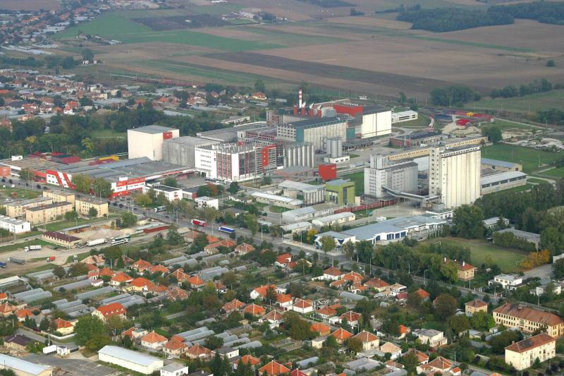 Ógyallán sárgaságjárvány ütötte fel a fejét, ezért a város vezetése sürgős járványügyi intézkedéseket hozott.