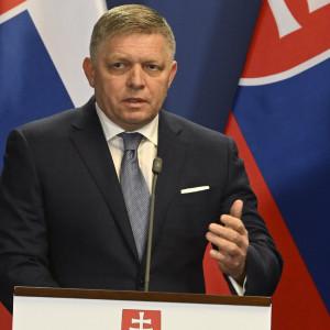 Robert Fico poprádi középiskolásoknak: „Ha valaki támogatja a háborús cselekményeket, akkor ne habozzon, menjen Ukrajnába!”